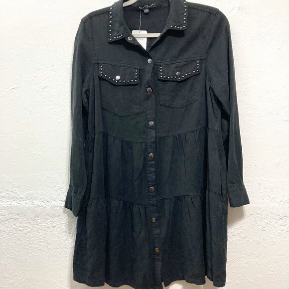 Velvet Heart Dresses & Skirts - NWT Velvet Heart Tiered Shirt Dress Long Sleeve Western Bead Snaps Black S